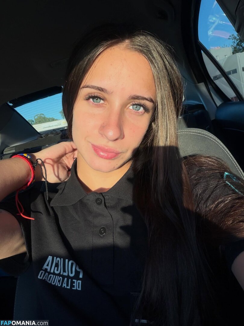 In And Out Uniform Nudo OnlyFans  Foto trapelata #59