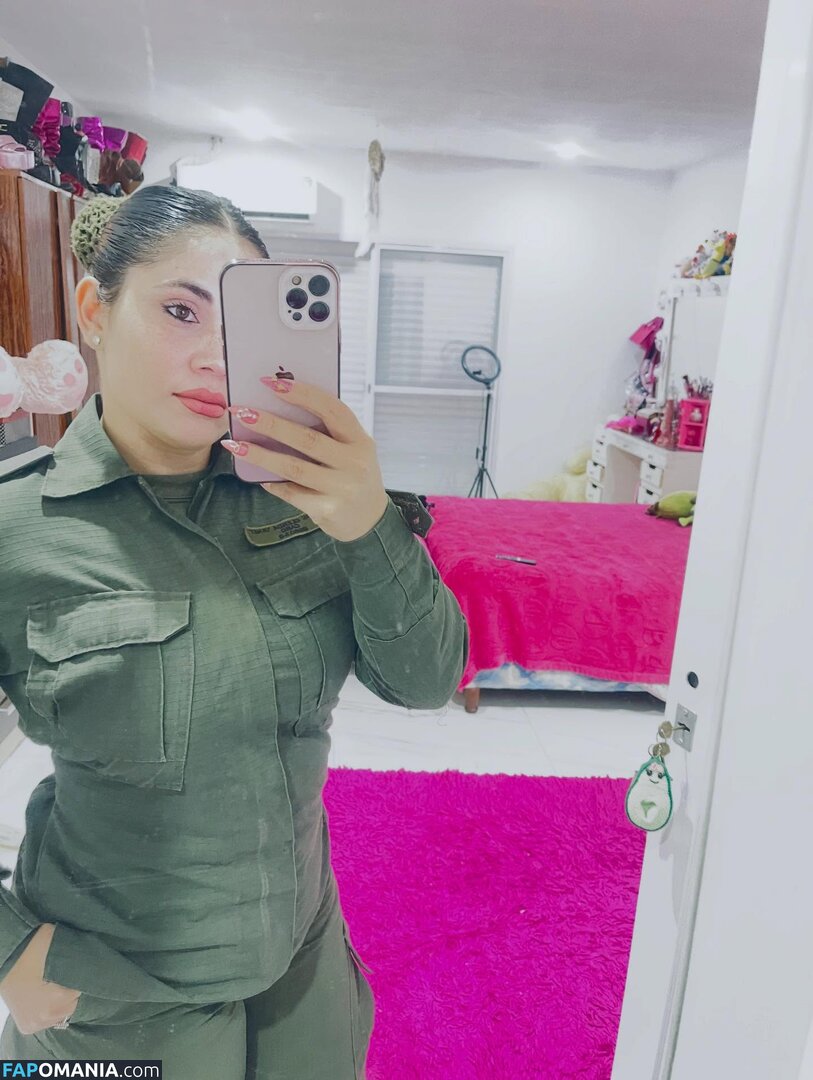 In And Out Uniform Nudo OnlyFans  Foto trapelata #77