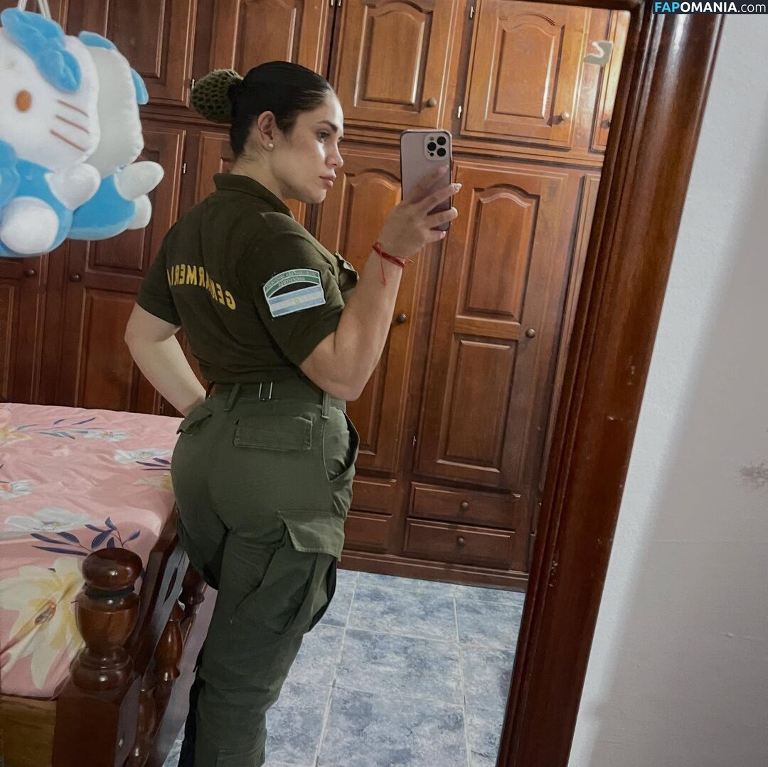 In And Out Uniform Nudo OnlyFans  Foto trapelata #85