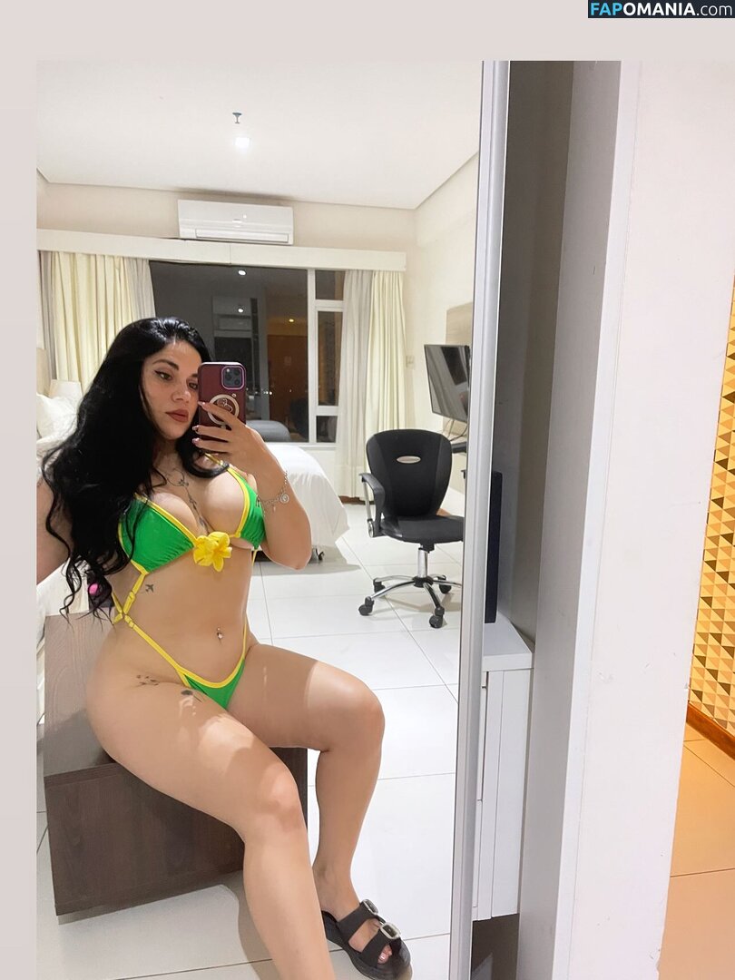 In And Out Uniform Nudo OnlyFans  Foto trapelata #92