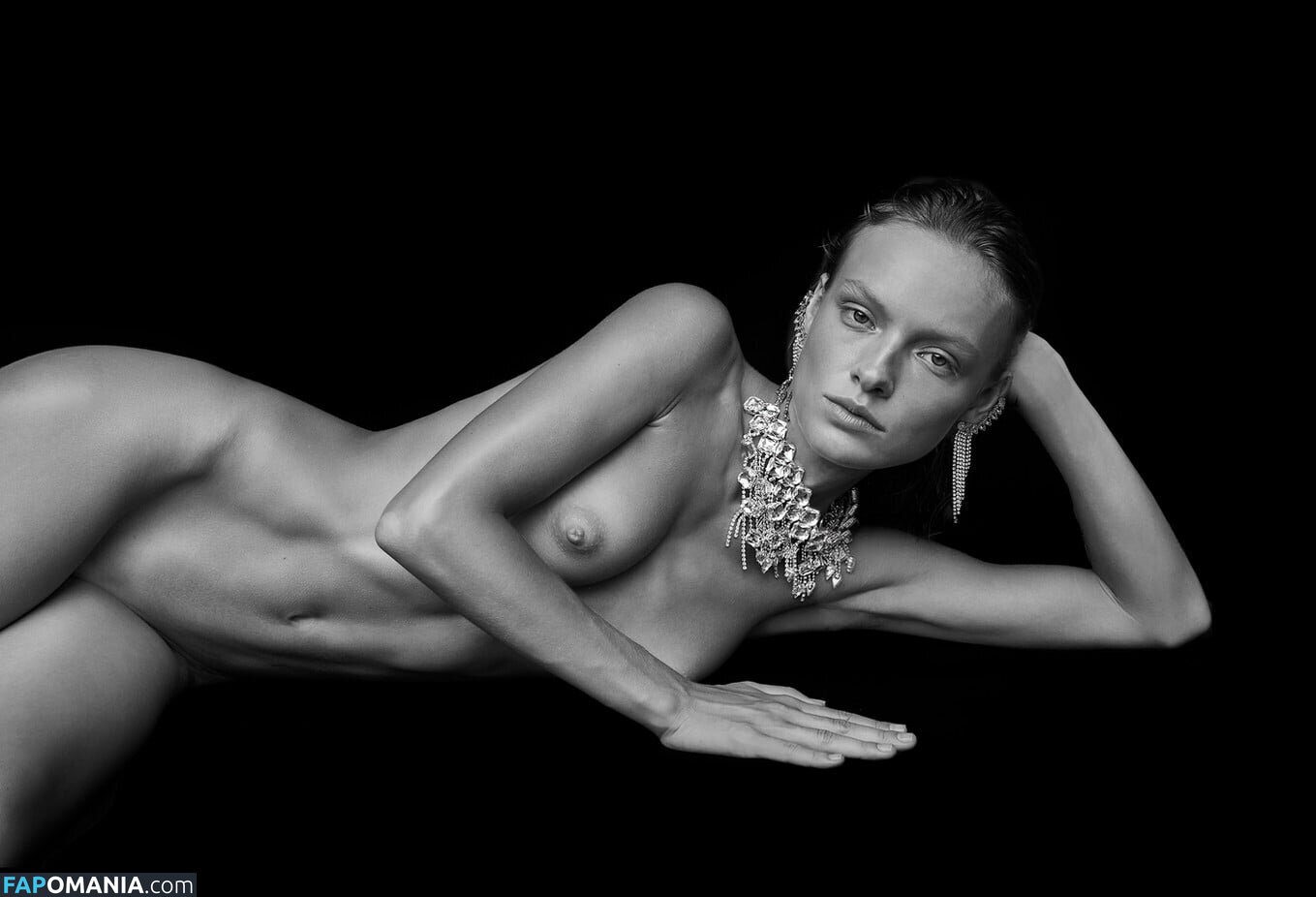 Irina Kovaleva / IrinaKovalev / https: / kovallevvva Nudo OnlyFans  Foto trapelata #10