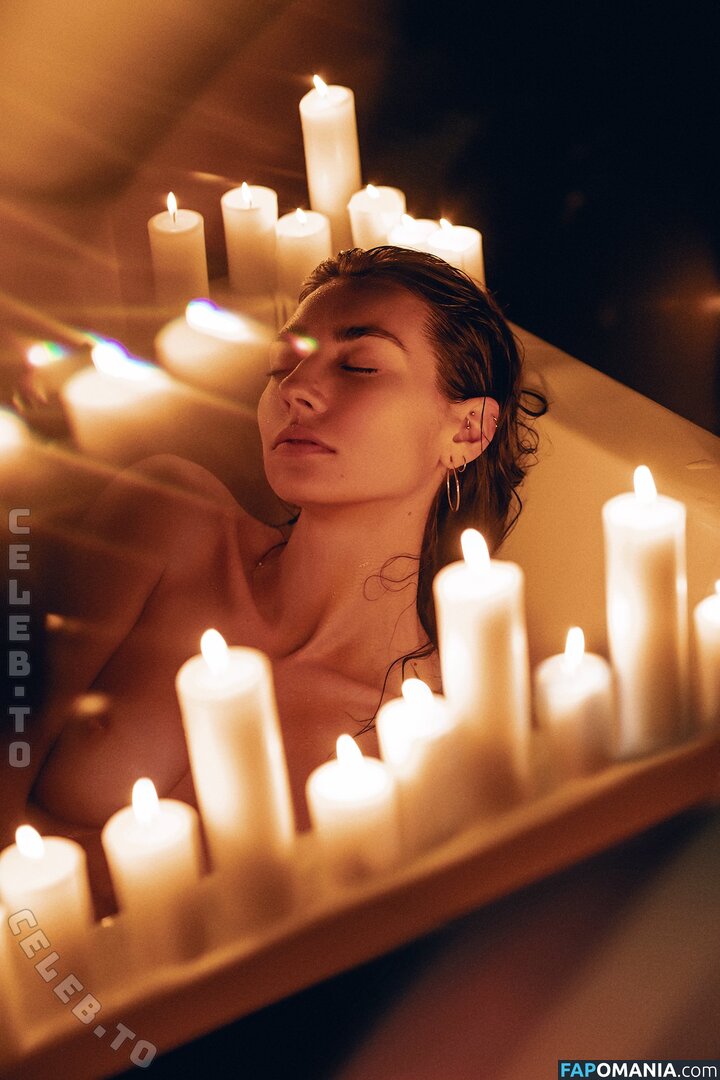 Irina Lozovaya / aireenel_ / aireenel_2 / https: / ireenel_ Nudo OnlyFans  Foto trapelata #1