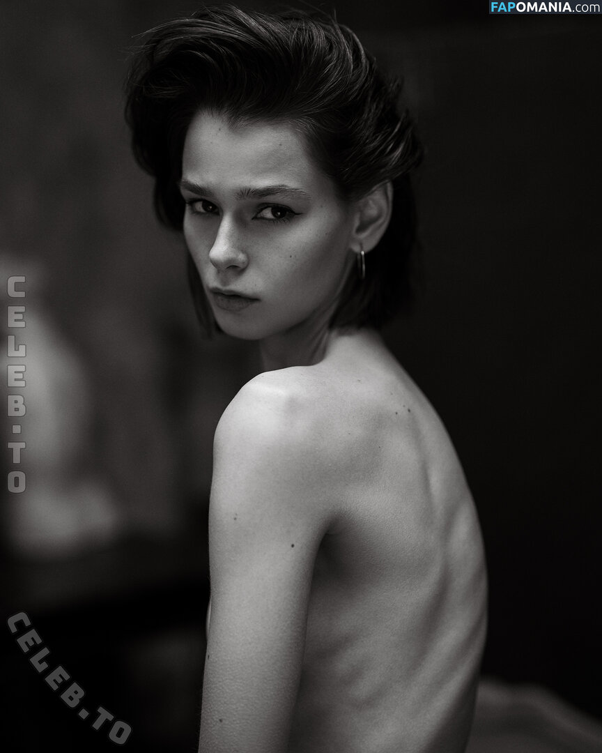 AmberQ / Irina Telicheva / Tasha / https: / irina_tlch Nudo OnlyFans  Foto trapelata #285