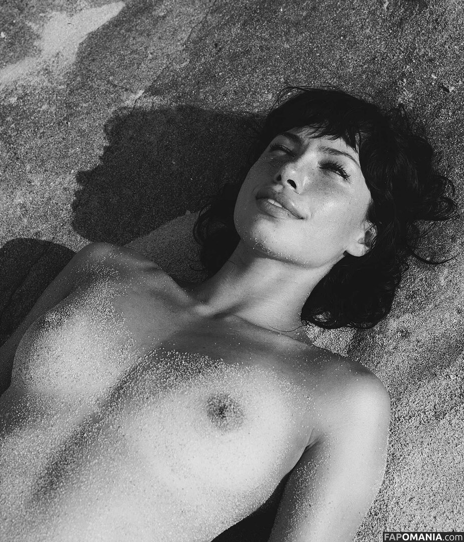 Isabel Kashi / https: / isabelkashi Nudo OnlyFans  Foto trapelata #5