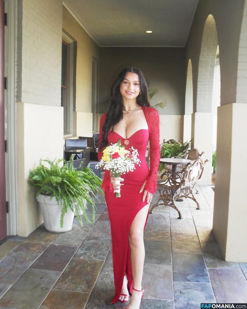 Isabella Wagner / SerenitySource_ / isabellarosewagner Nudo OnlyFans  Foto trapelata #3