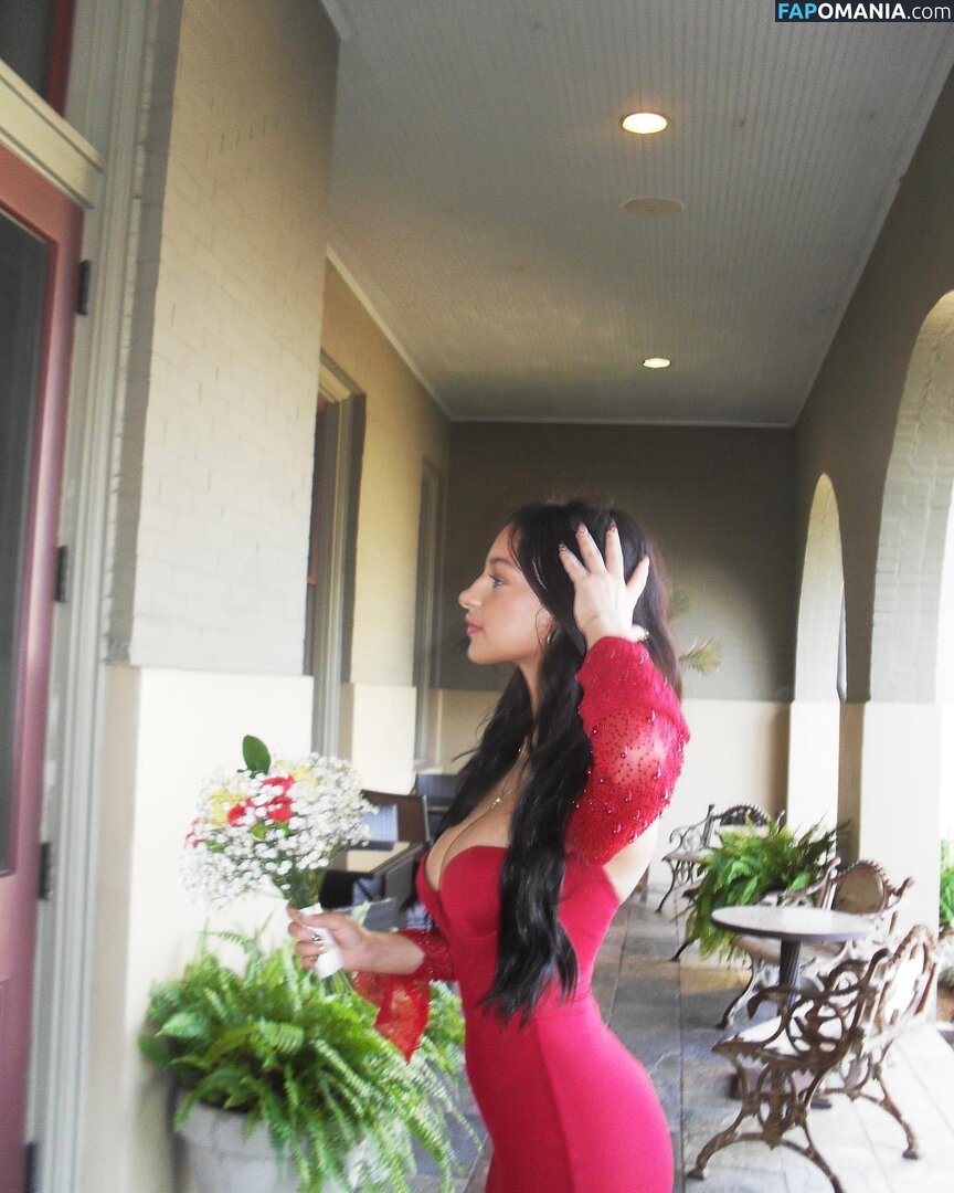 Isabella Wagner / SerenitySource_ / isabellarosewagner Nudo OnlyFans  Foto trapelata #4