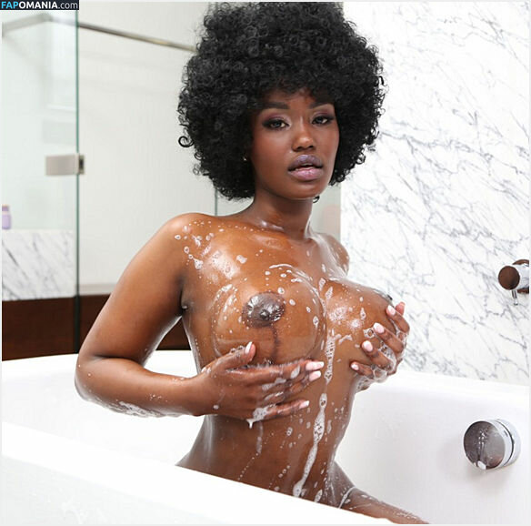 Isimbi / Isimbi Yvonne / iamisimbiyvonne_00 Nudo OnlyFans  Foto trapelata #81