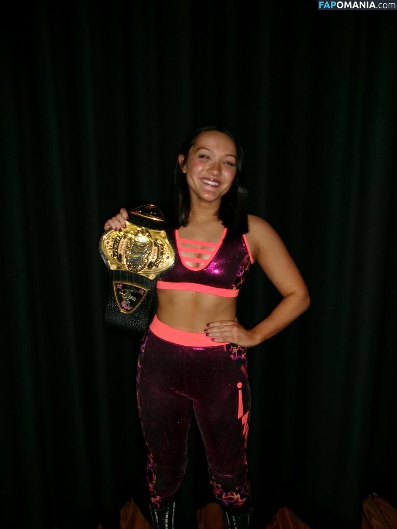 ItsIzzyMania / Izzy Moreno / WWYTWrestling Nudo OnlyFans  Foto trapelata #20