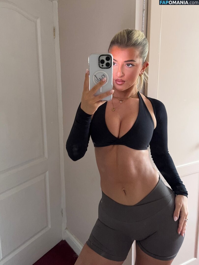 Isabel Taffs / IzzyTaffs / isabel_taffs / isabeltaffs Nudo OnlyFans  Foto trapelata #13