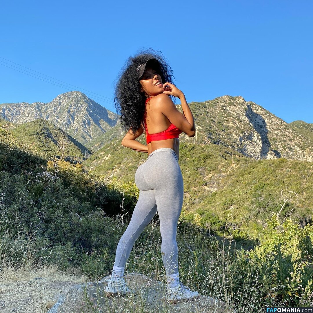 Jenn Morel / jennmorel / jennmorelflow Nudo OnlyFans  Foto trapelata #1