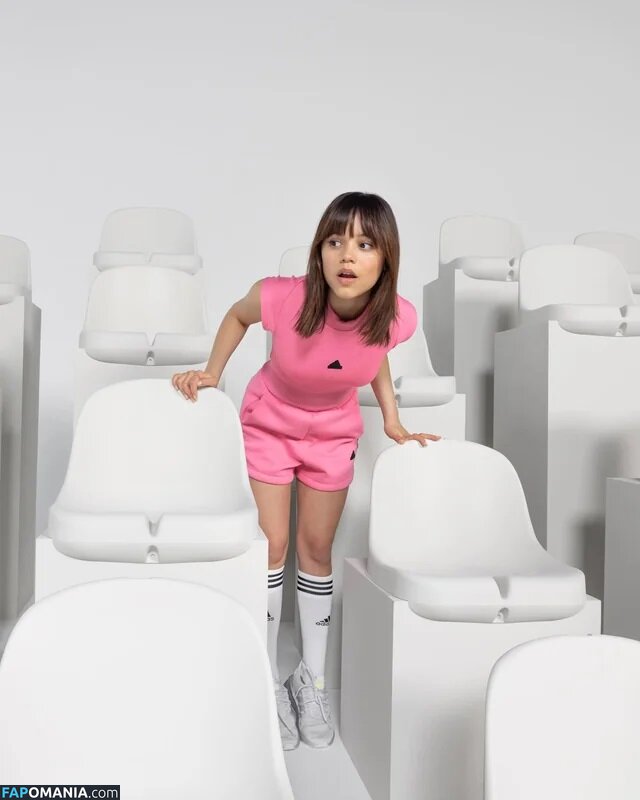 Jenna Ortega / Page / jennaortega Nudo OnlyFans  Foto trapelata #53