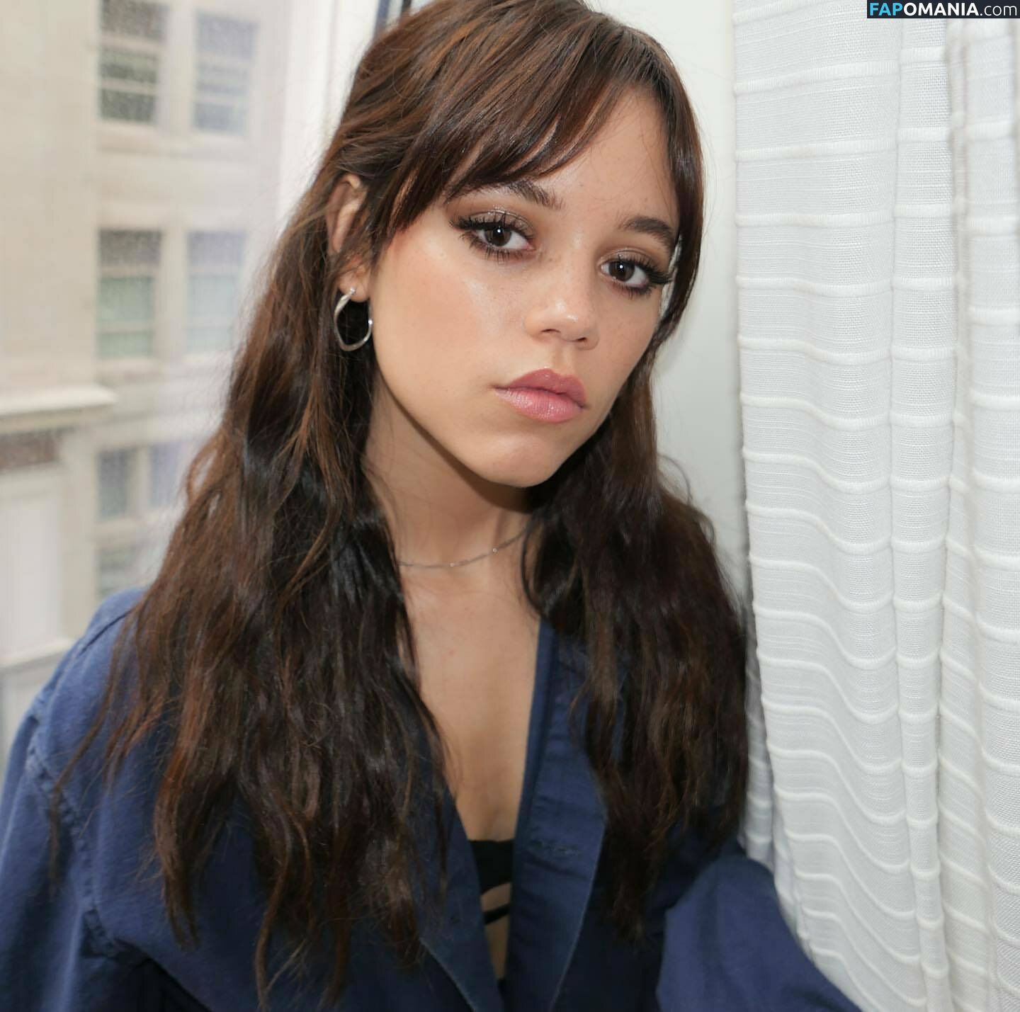 Jenna Ortega / Page / jennaortega Nudo OnlyFans  Foto trapelata #86