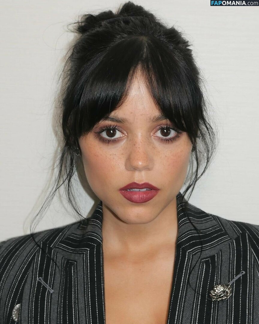 Jenna Ortega / Page / jennaortega Nudo OnlyFans  Foto trapelata #1406