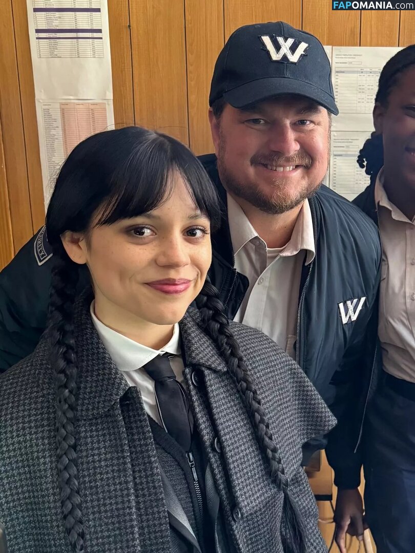 Jenna Ortega / Page / jennaortega Nudo OnlyFans  Foto trapelata #1689