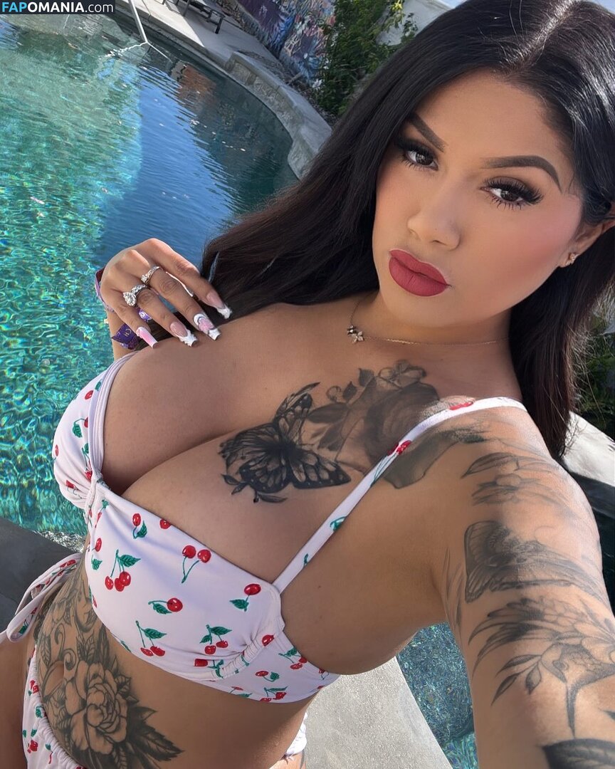 Jessica Elliott / Jessica Estrada / https: / jesslilyelliott / pinky_von_tease / pinkyvont Nudo OnlyFans  Foto trapelata #2