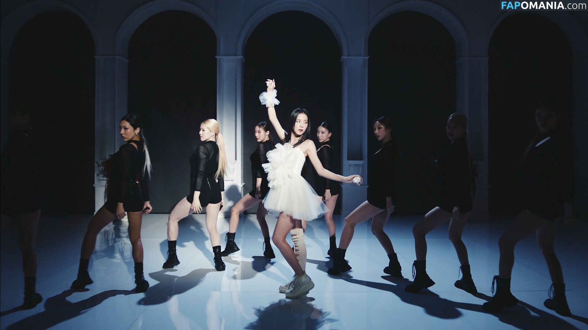 BLACKPINK / Jisoo / qenshizu / sooyaaa__ Nudo OnlyFans  Foto trapelata #571