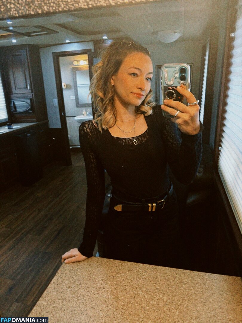 Jodelle Ferland / jodellemicah Nudo OnlyFans  Foto trapelata #9