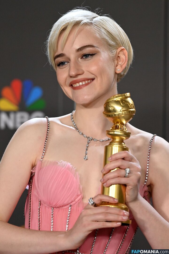 Julia Garner / juliagarnerofficial / ztyg_29 Nudo OnlyFans  Foto trapelata #13