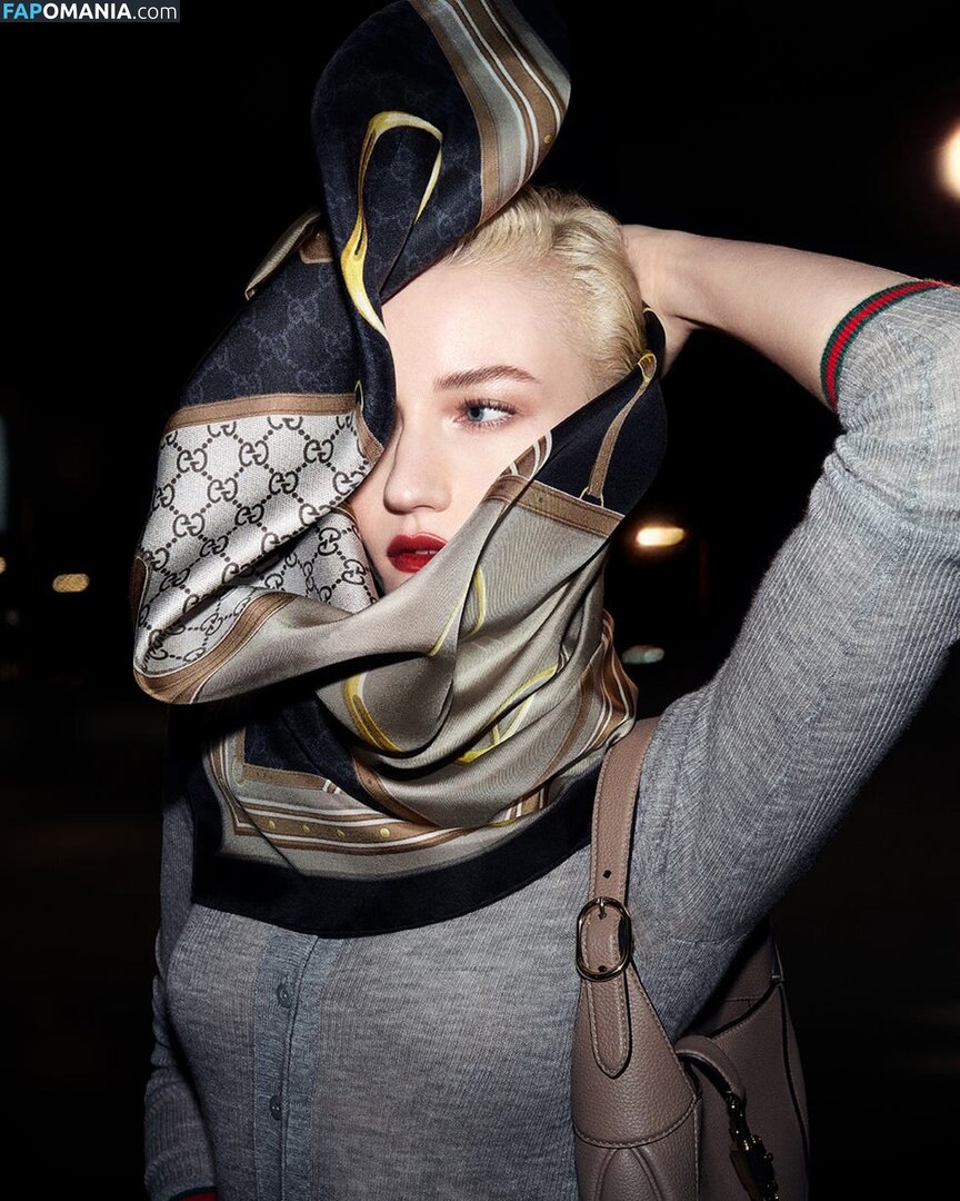 Julia Garner / juliagarnerofficial / ztyg_29 Nudo OnlyFans  Foto trapelata #16