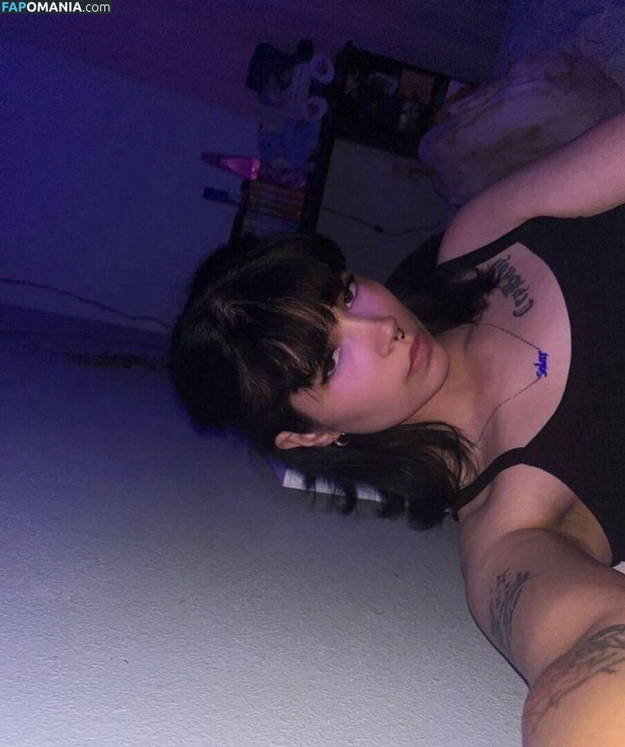 Julia Graham / https: / teasingmoon / teasingmoon... / temptedevil / temptedevil... Nudo OnlyFans  Foto trapelata #10