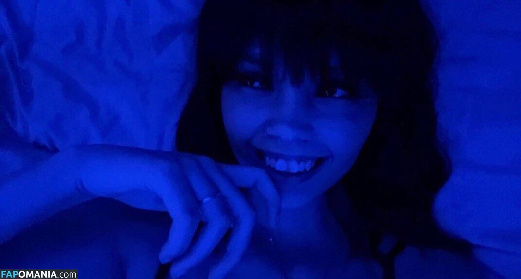 Julia Graham / https: / teasingmoon / teasingmoon... / temptedevil / temptedevil... Nudo OnlyFans  Foto trapelata #13