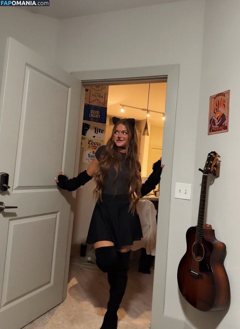 Julia Molinari / Jumo / juliahmolinari / ludmiimolinari Nudo OnlyFans  Foto trapelata #24