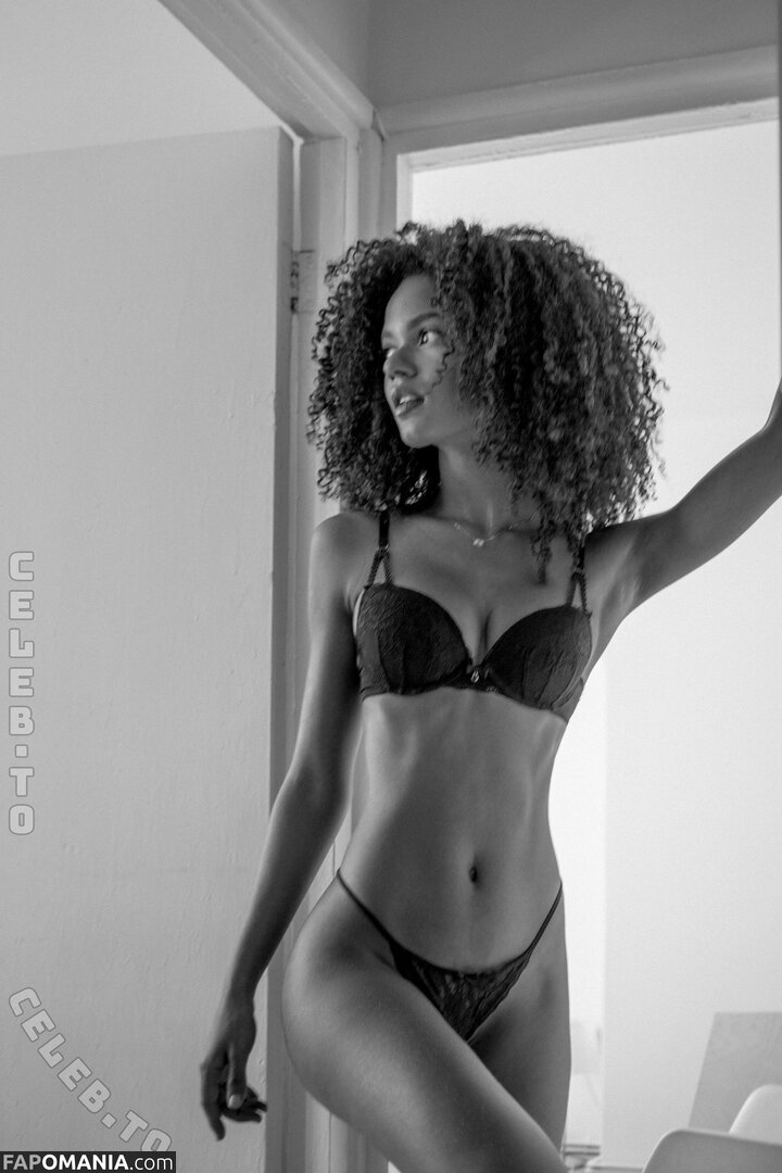 Juliana Nalu / https: / juliananalu / naluando / nalujuliana Nudo OnlyFans  Foto trapelata #315