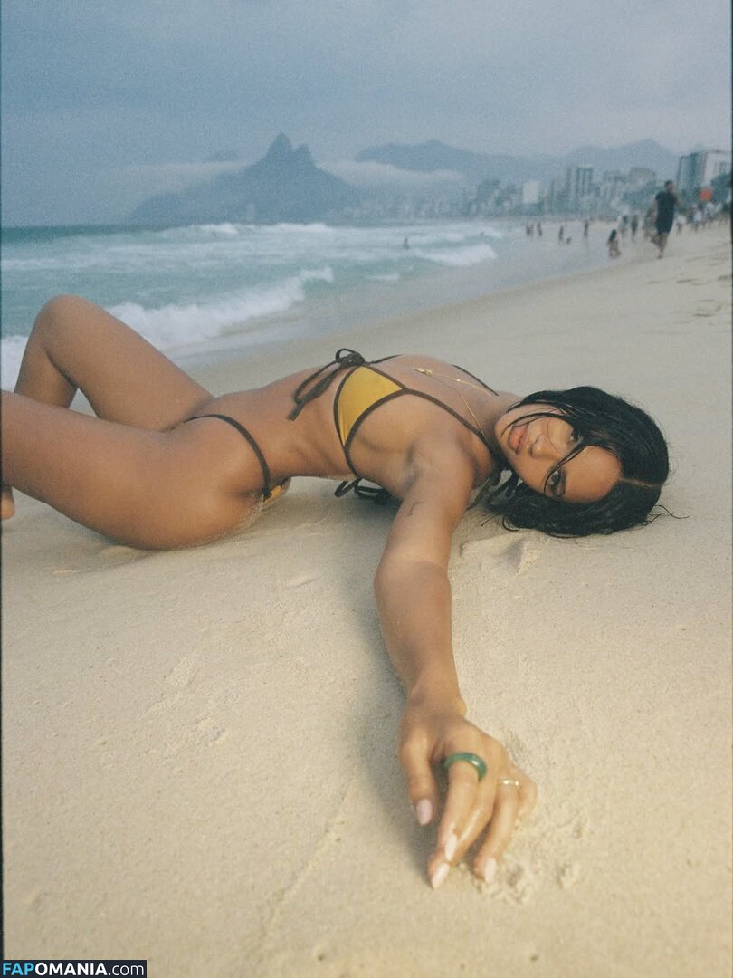 Juliana Nalu / https: / juliananalu / naluando / nalujuliana Nudo OnlyFans  Foto trapelata #330
