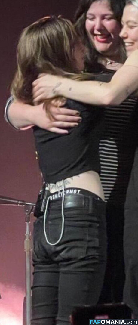 Julien Baker / julienrbaker Nudo OnlyFans  Foto trapelata #4
