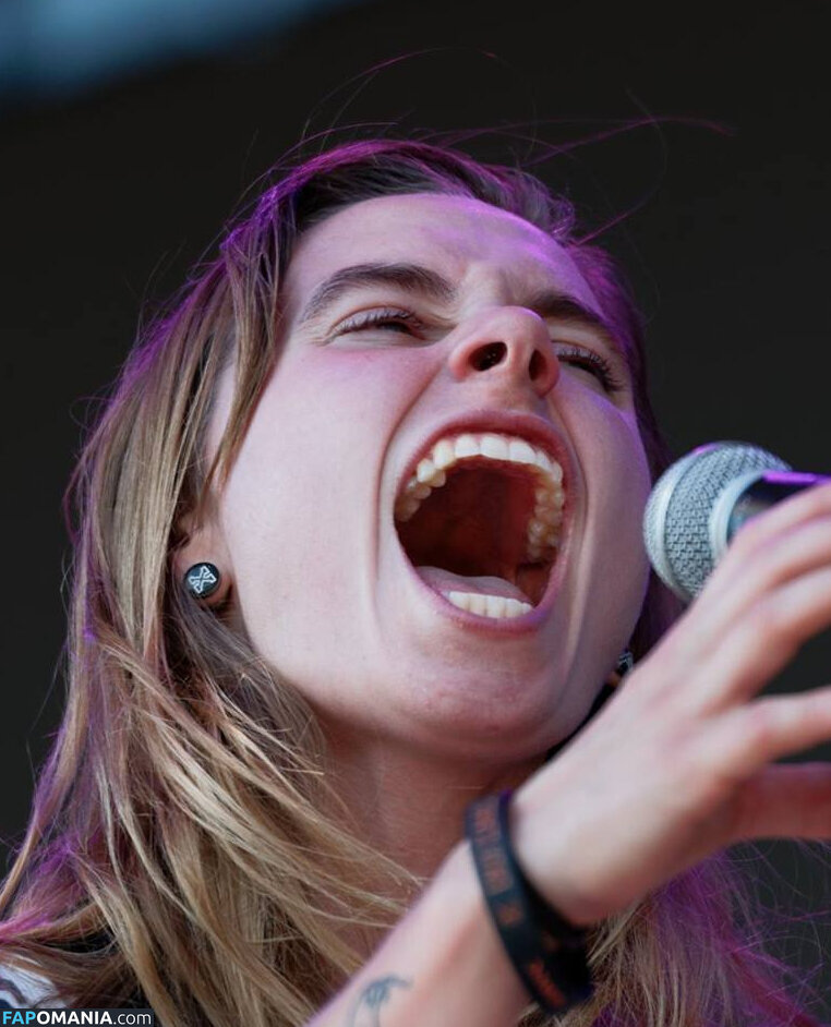 Julien Baker / julienrbaker Nudo OnlyFans  Foto trapelata #6