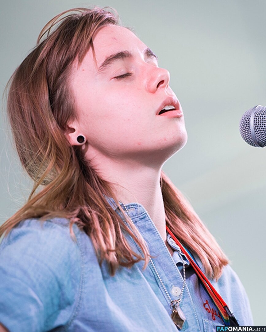 Julien Baker / julienrbaker Nudo OnlyFans  Foto trapelata #10