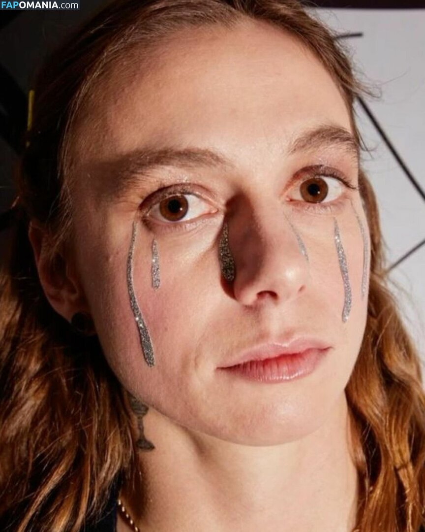 Julien Baker / julienrbaker Nudo OnlyFans  Foto trapelata #12