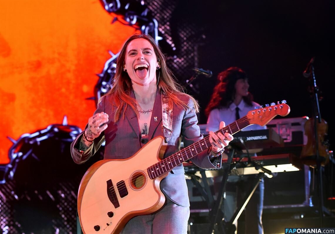 Julien Baker / julienrbaker Nudo OnlyFans  Foto trapelata #14