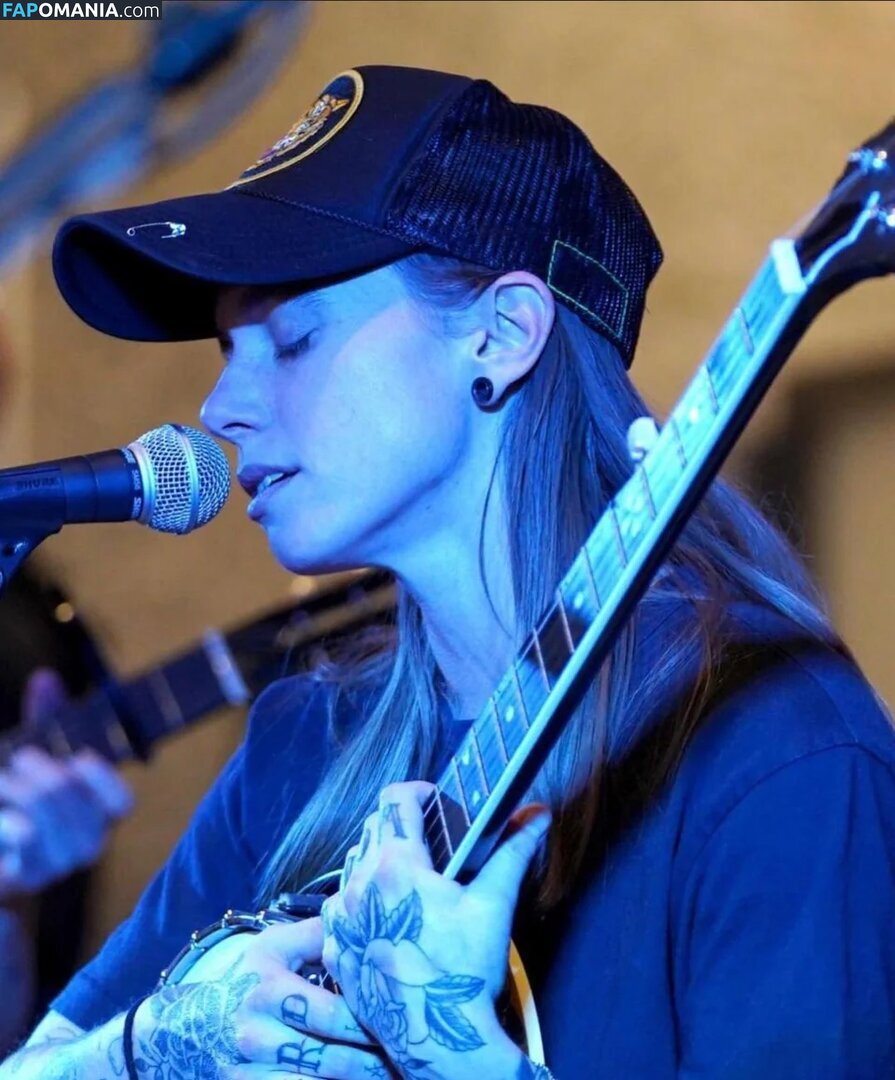 Julien Baker / julienrbaker Nudo OnlyFans  Foto trapelata #23