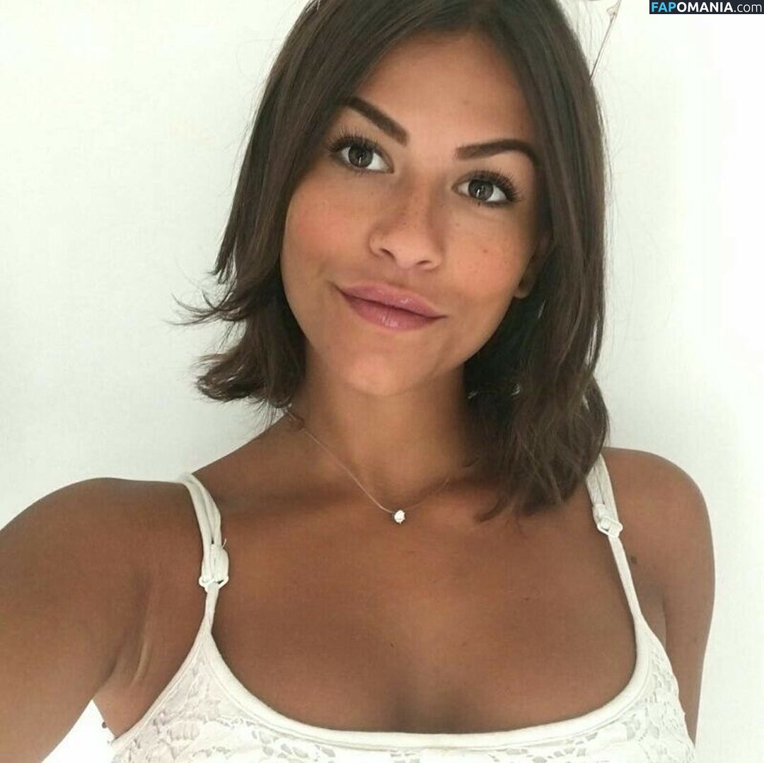 Justine Reine Marie / justinereineee / justinereinemarie Nudo OnlyFans  Foto trapelata #21
