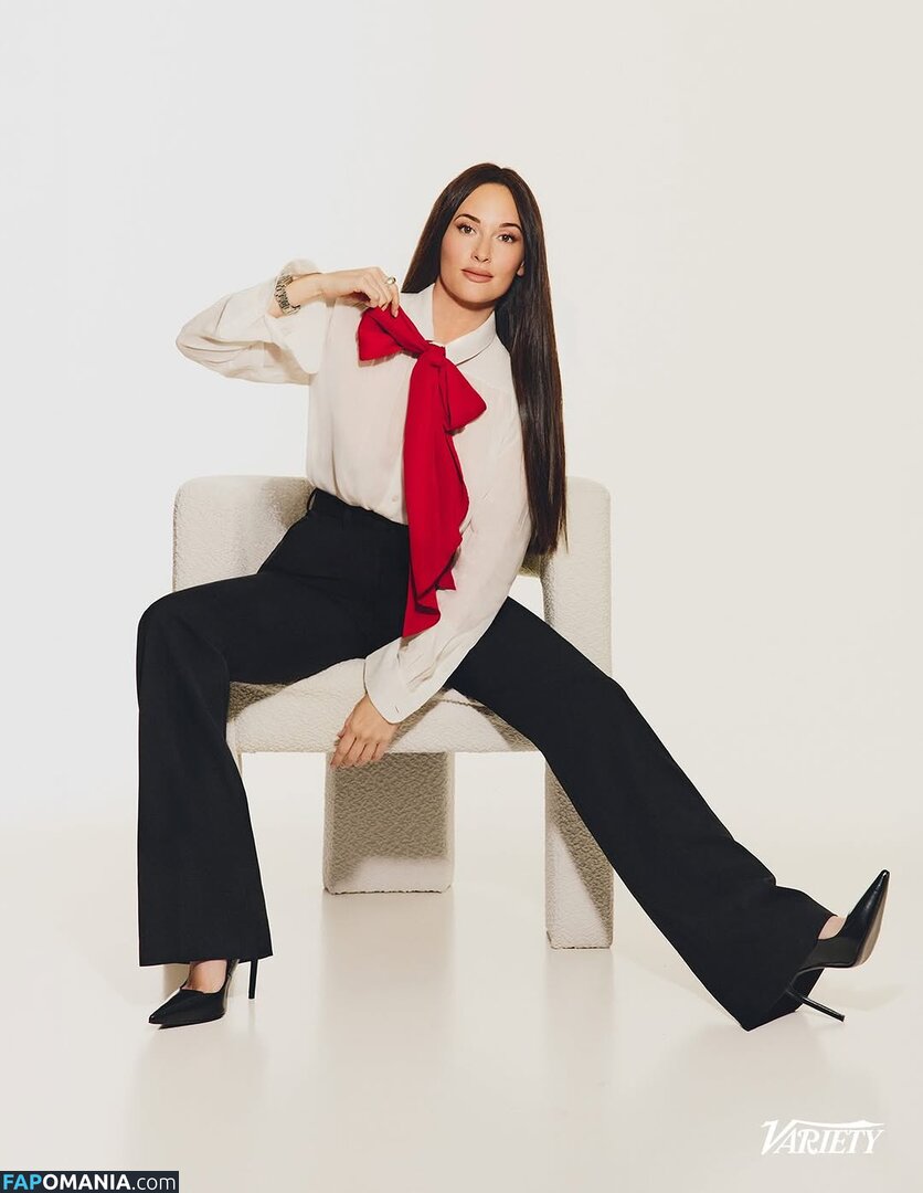Kacey Musgraves / heavenlyyhazel / spaceykacey Nudo OnlyFans  Foto trapelata #9
