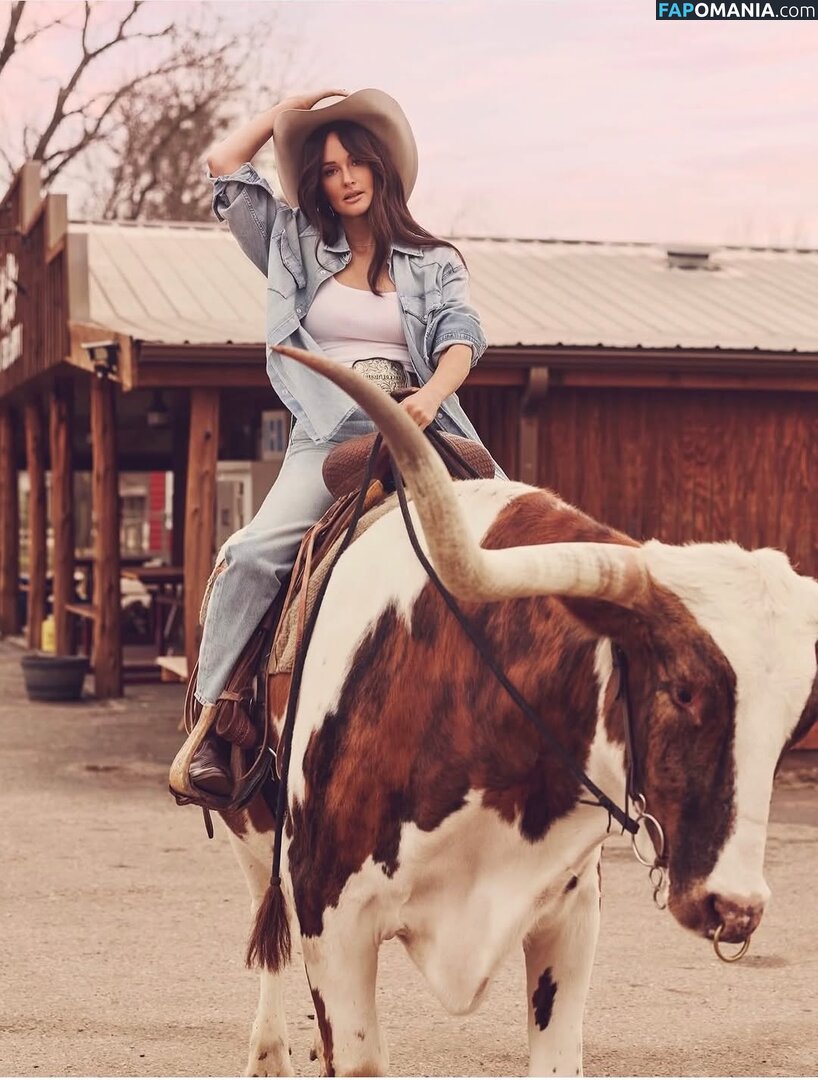 Kacey Musgraves / heavenlyyhazel / spaceykacey Nudo OnlyFans  Foto trapelata #20