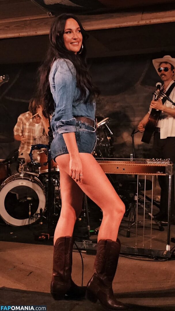 Kacey Musgraves / heavenlyyhazel / spaceykacey Nudo OnlyFans  Foto trapelata #26