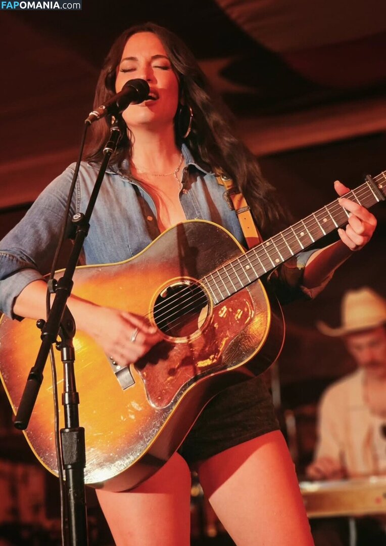 Kacey Musgraves / heavenlyyhazel / spaceykacey Nudo OnlyFans  Foto trapelata #28