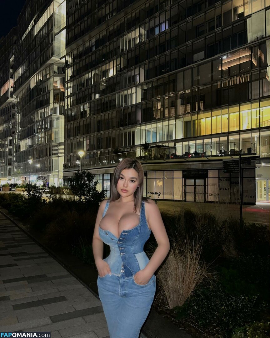 Karina Grinberryall / karina_.1 / leatherbykarina Nudo OnlyFans  Foto trapelata #15