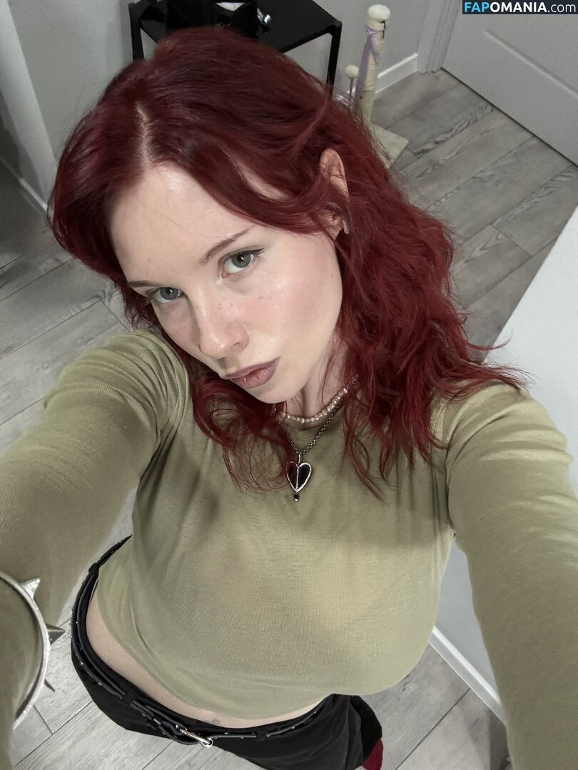 Karina Kherman / NebelaiaK / kher.man Nudo OnlyFans  Foto trapelata #5