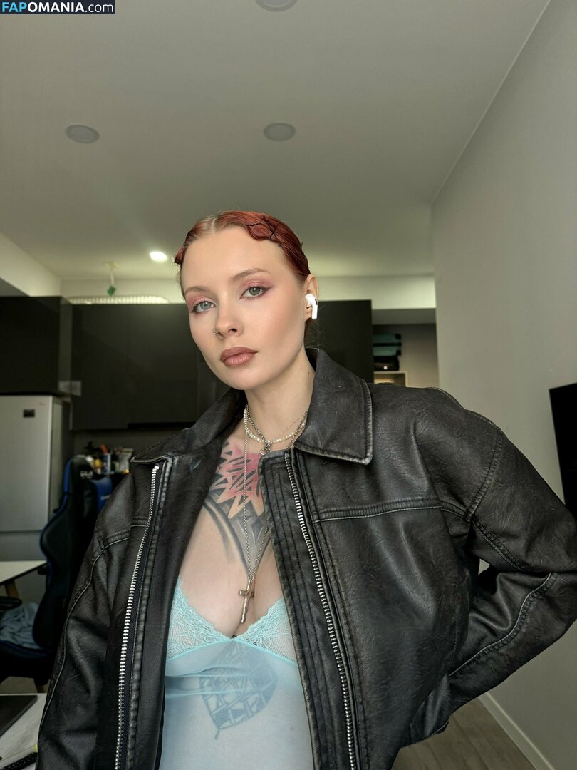 Karina Kherman / NebelaiaK / kher.man Nudo OnlyFans  Foto trapelata #8
