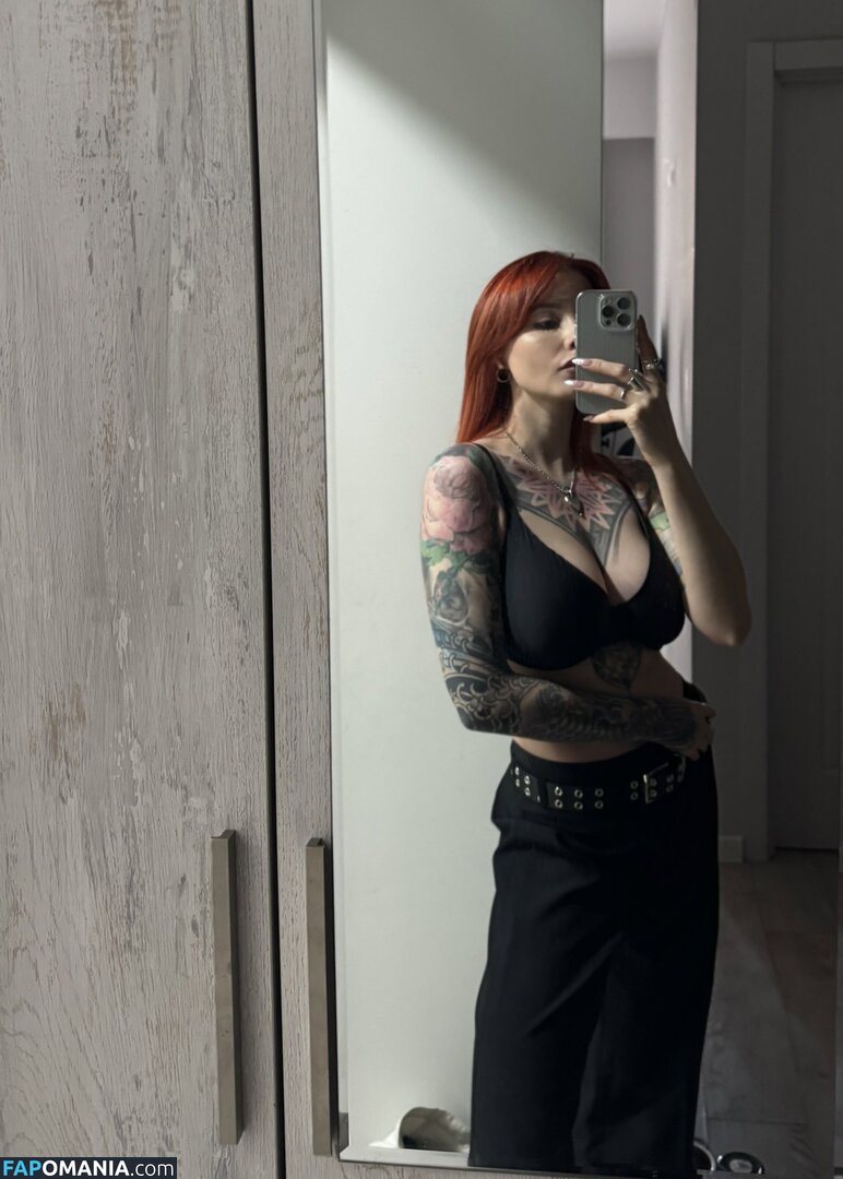 Karina Kherman / NebelaiaK / kher.man Nudo OnlyFans  Foto trapelata #16