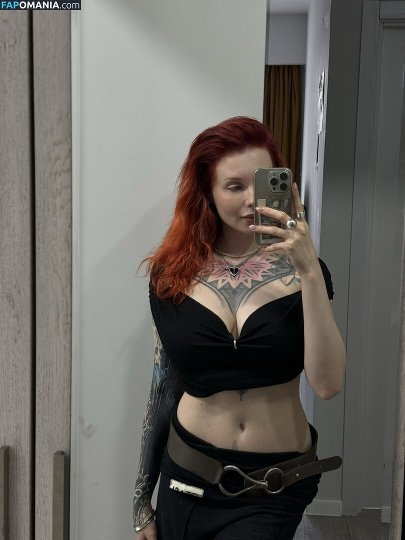 Karina Kherman / NebelaiaK / kher.man Nudo OnlyFans  Foto trapelata #18