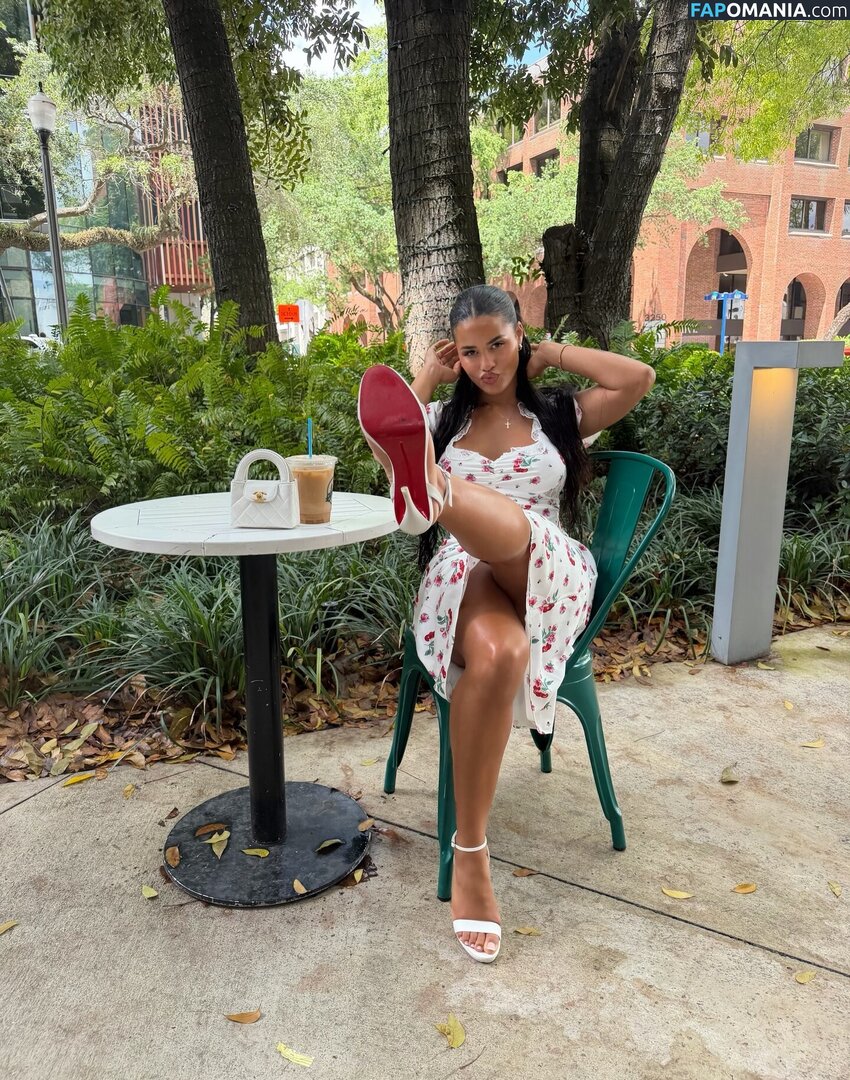 Katya Elise Henry / katyaelisehenry / katyaelisehenrysworld Nudo OnlyFans  Foto trapelata #1170