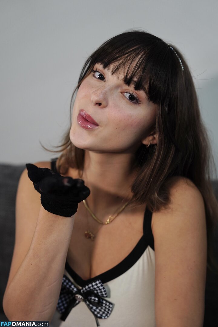 Katya Samilova / Katya_s__ / kate.s / kate.smlva Nudo OnlyFans  Foto trapelata #11