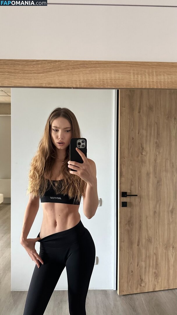 j.aida / kennaabennett / neve.lewiss / paige.donoway Nudo OnlyFans  Foto trapelata #12