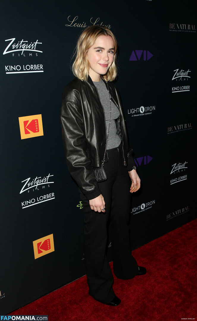 AdventuresSabrina / Kiernan Shipka / kiernanshipka Nudo OnlyFans  Foto trapelata #534