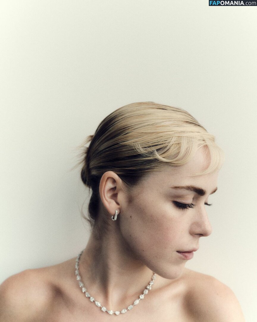 AdventuresSabrina / Kiernan Shipka / kiernanshipka Nudo OnlyFans  Foto trapelata #679
