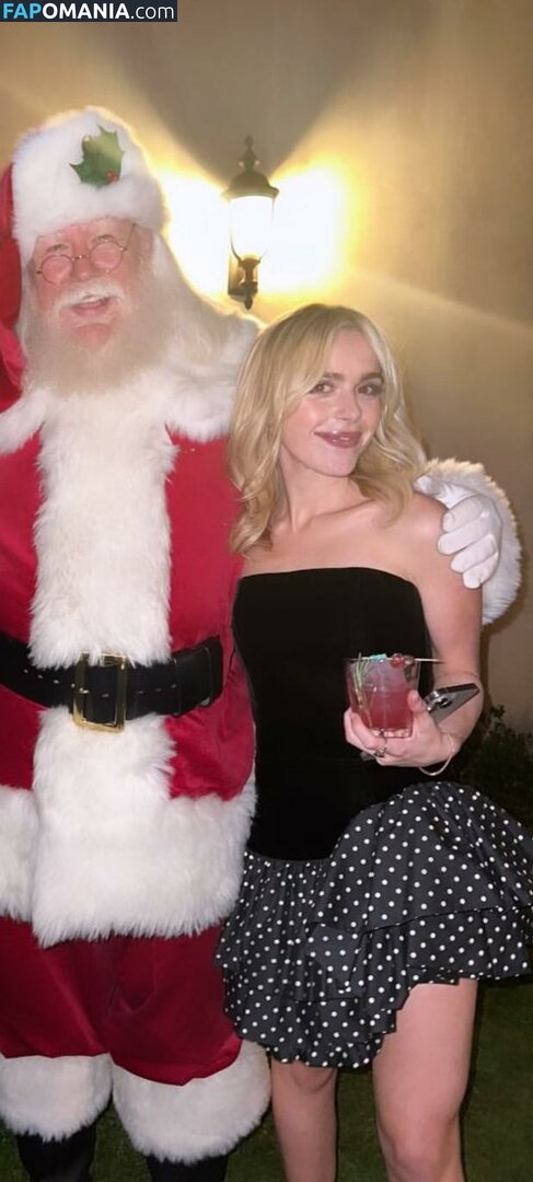 AdventuresSabrina / Kiernan Shipka / kiernanshipka Nudo OnlyFans  Foto trapelata #686